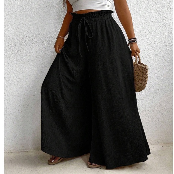 Plus Solid High Waisted Lightweight Wide leg Pants - Picture 1 of 7